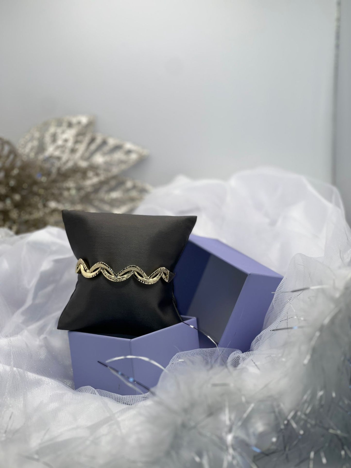 WAVE BANGLE