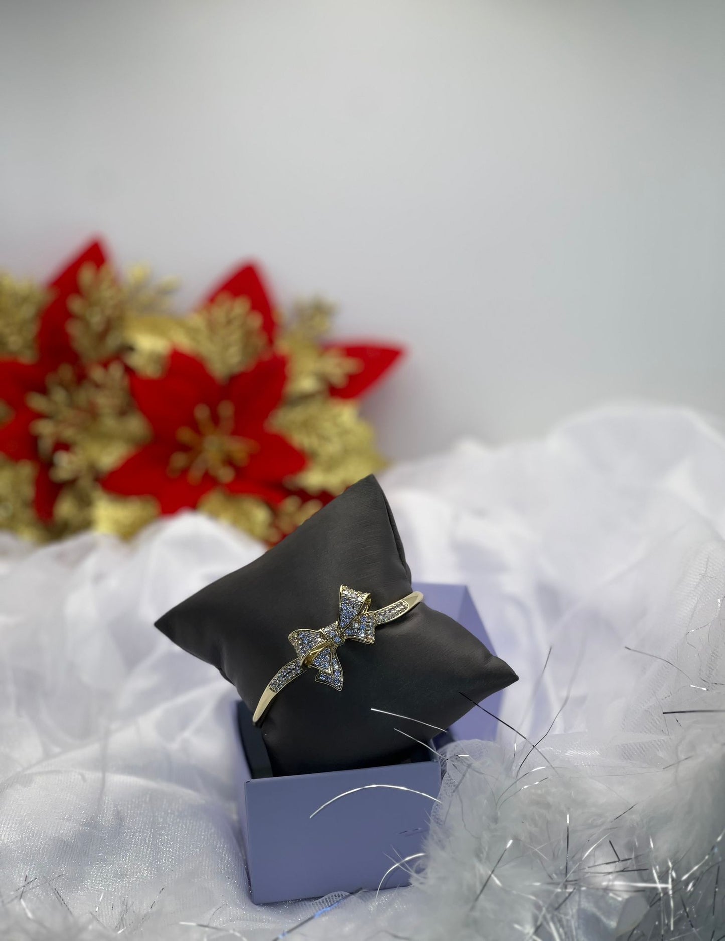 BOW BANGLE