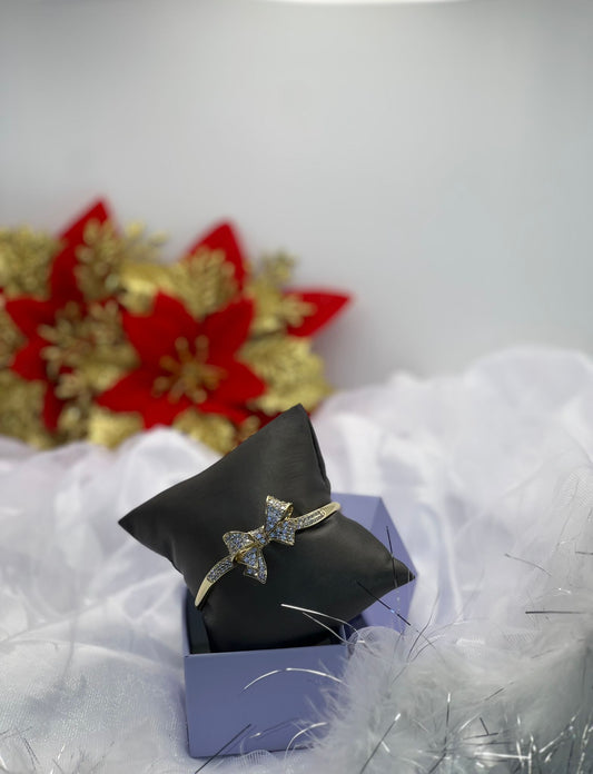 BOW BANGLE